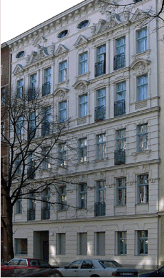 volta33n-1.gif (66047 Byte)